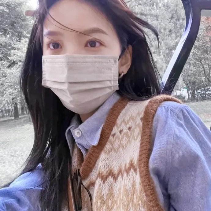 夫妻三年老婆不识真面目苍穹之上